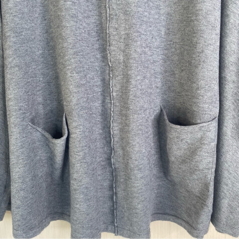 M & V Women’s Plus Sweater Soft Stretchy Oversized Crew Neck 2X/3X - Picture 4 of 10